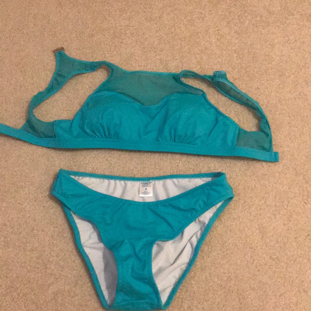 Venus size 8 swimsuit, never worn, NWOT